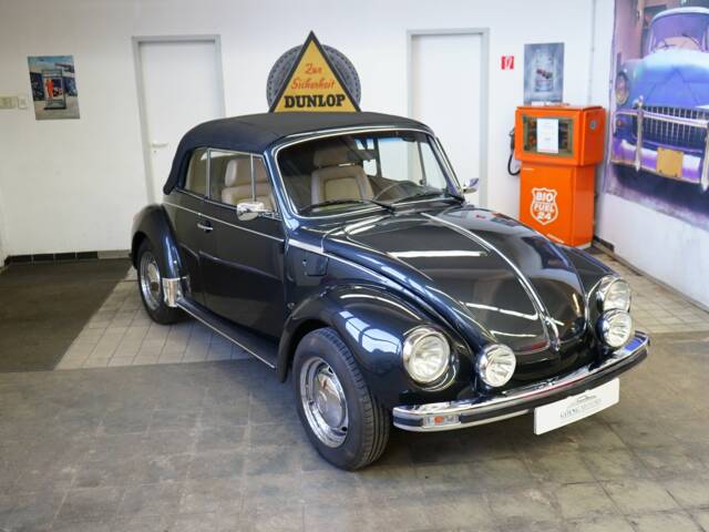 Image 1/34 of Volkswagen Beetle 1303 LS (1974)