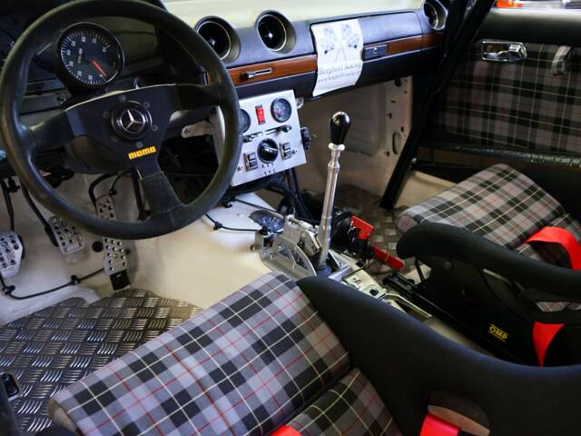 Mercedes-Benz 280 CE