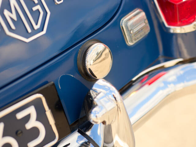 MG MGC GT