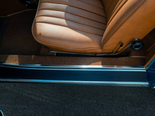 Mercedes-Benz 280 SL