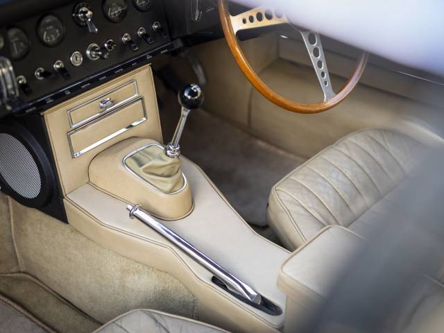 Jaguar E-Type 4.2