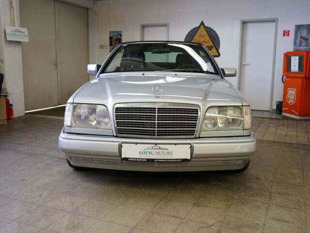 Mercedes-Benz E 320 "Final Edition"