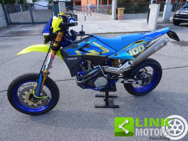 Image 1/9 of Husqvarna DUMMY (1997)