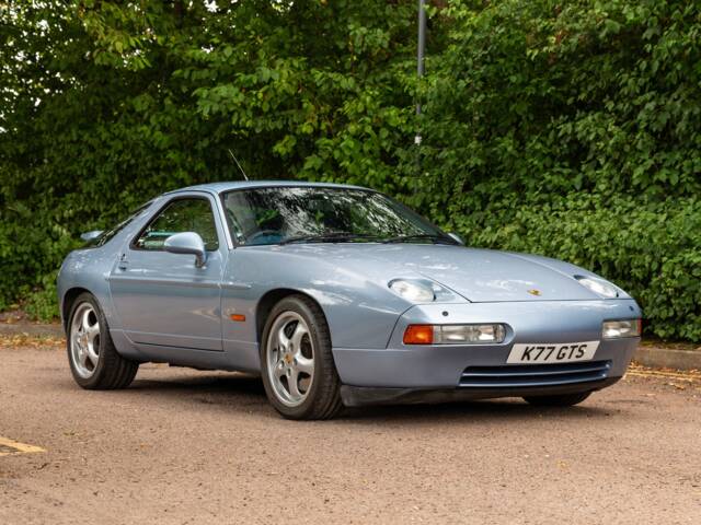 Bild 1/50 von Porsche 928 GTS (1993)