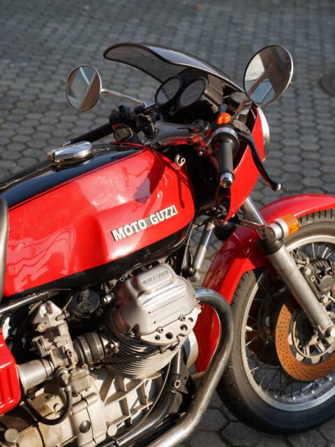 Moto Guzzi 850 LeMans