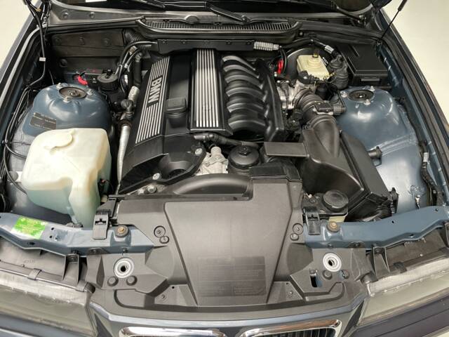 BMW 323ti Compact