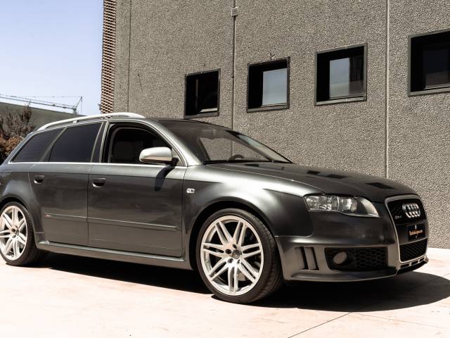 Image 1/50 of Audi RS4 Avant (2006)