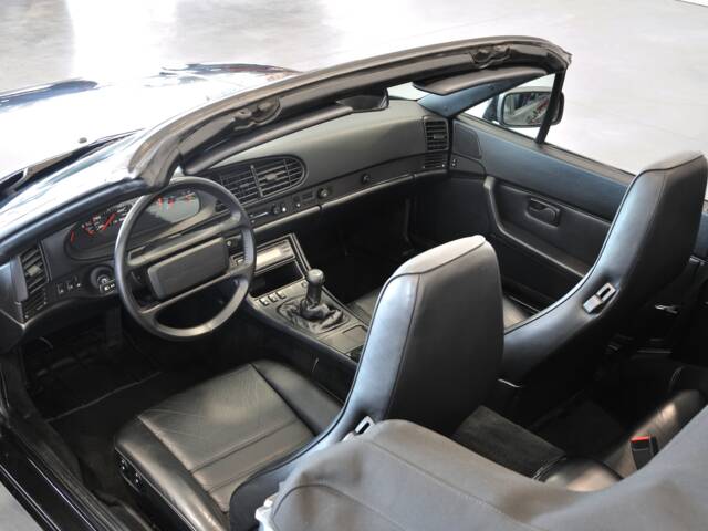 Porsche 944 S2