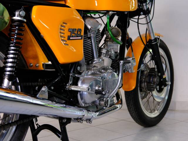 Ducati 750 Sport