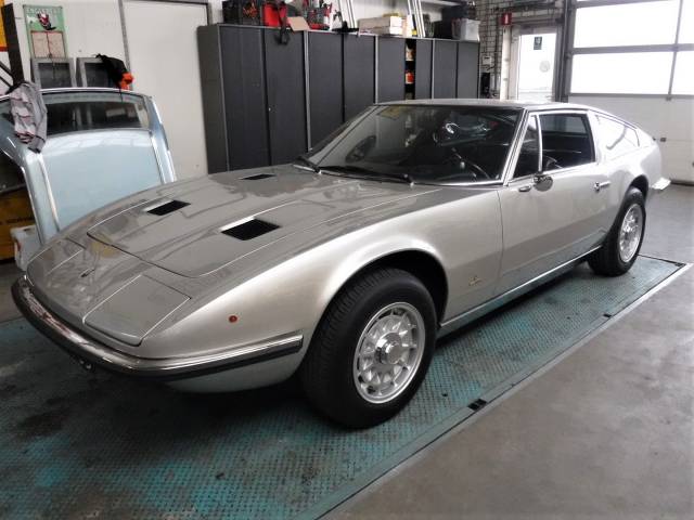 Image 1/50 de Maserati Indy 4900 (1973)