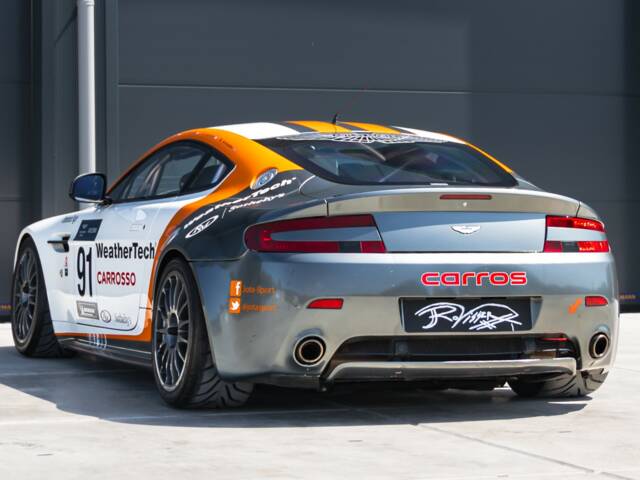 Aston Martin V8 Vantage