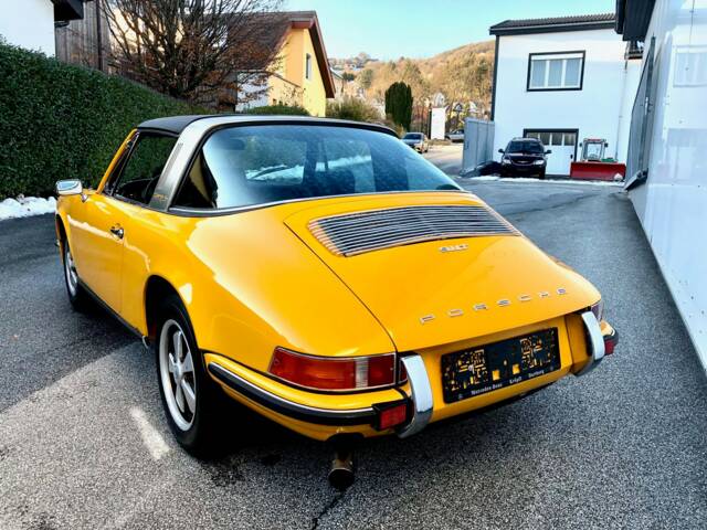 Porsche 911 2.2 T