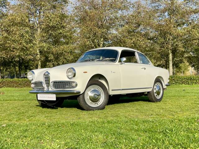 Alfa Romeo Giulia 1600 Sprint
