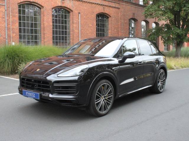 Bild 1/18 von Porsche Cayenne Turbo (2018)