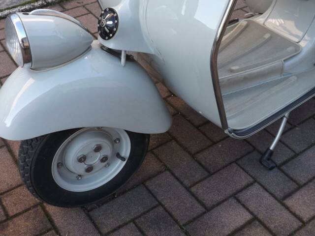 Piaggio Vespa 125