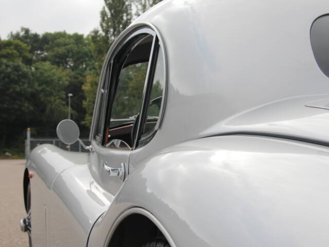 Jaguar XK 120 FHC