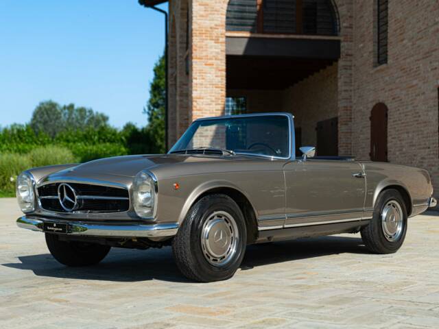 Bild 1/50 von Mercedes-Benz 280 SL (1969)