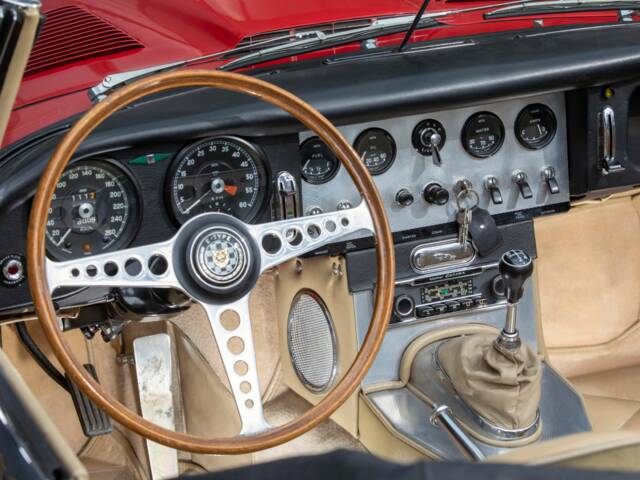 Jaguar E-Type 3.8 Flat Floor