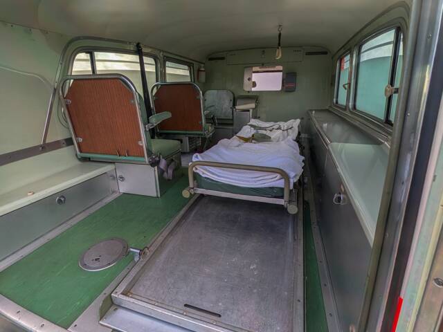 Cadillac Ambulance Carrosserie Köng