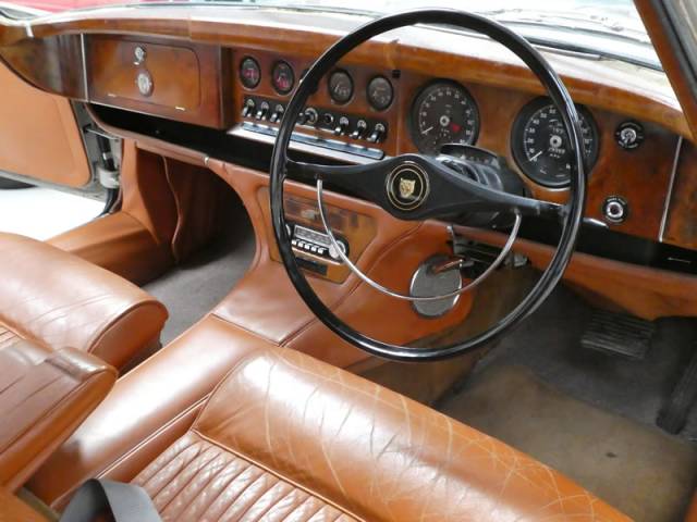 Jaguar Mk X 3.8