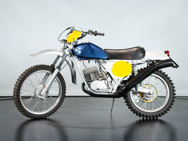 SWM 125 Six Days