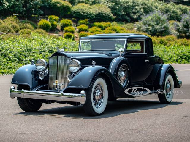 Image 1/50 of Packard Twelve (1934)