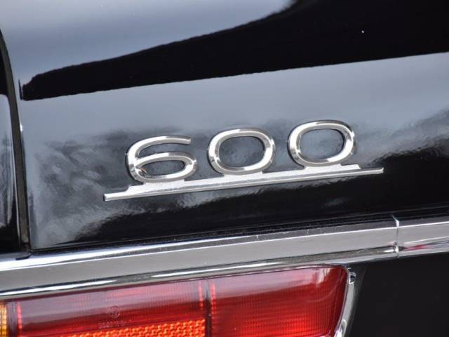 Mercedes-Benz 600