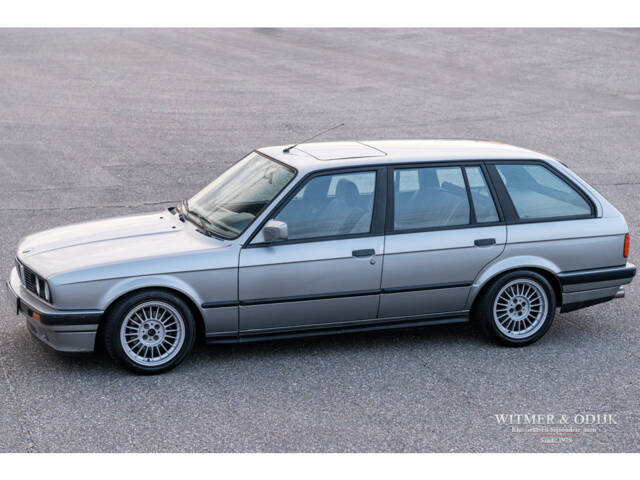 Bild 1/50 von BMW 320i Touring (1989)
