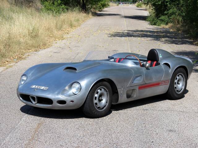 Alfa Romeo Montreal