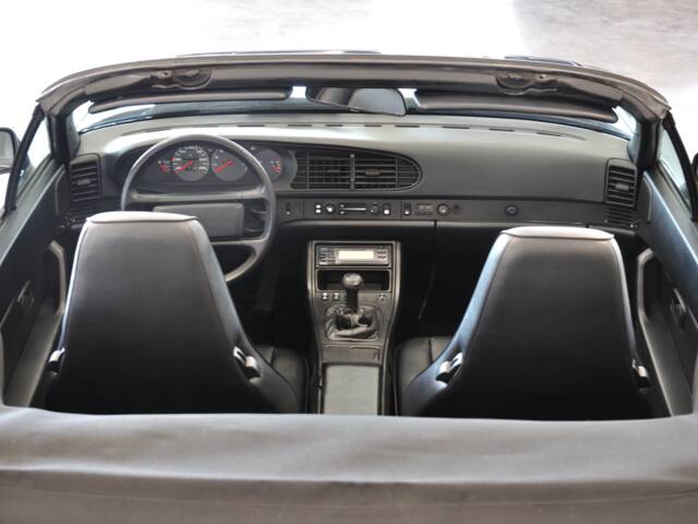 Porsche 944 S2