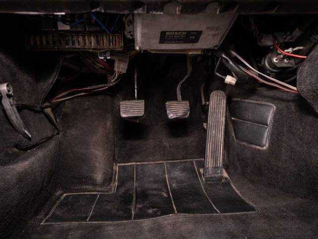 Porsche 944