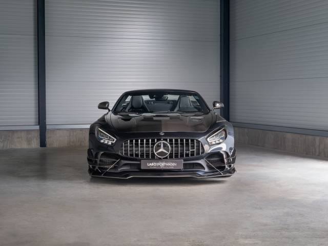 Mercedes-AMG GT-R