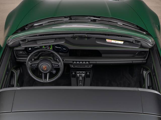 Porsche 911 Carrera 4 GTS