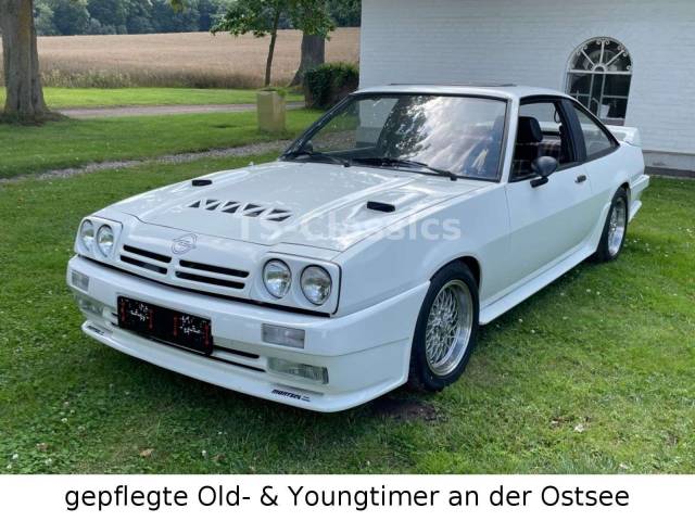 Bild 1/15 von Opel Manta 2,0 GT/E (1985)