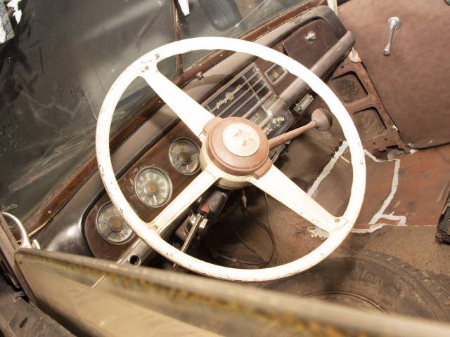 Image 1/4 of Plymouth Deluxe (1950)