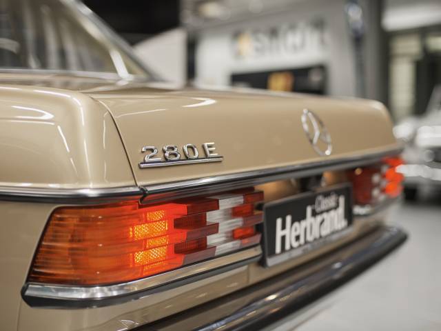 Mercedes-Benz 280 E