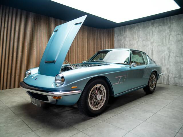 Maserati Mistral 3700