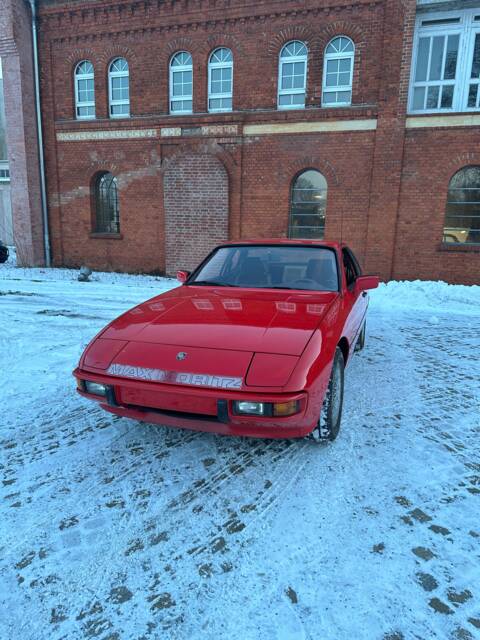 Porsche 924