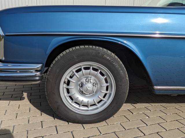 Mercedes-Benz 300 SEL 4.5
