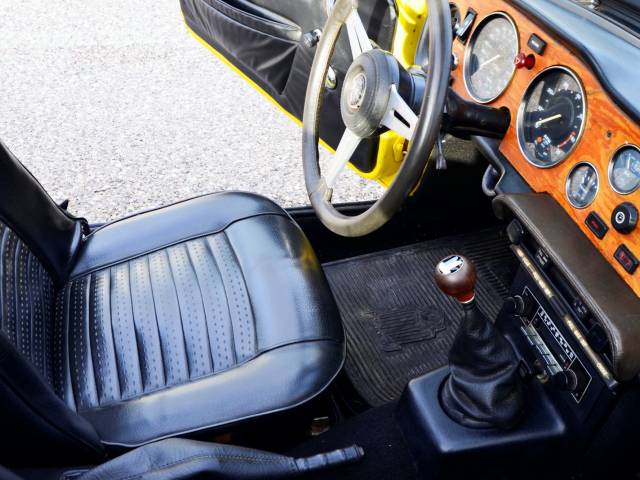 Triumph TR 6