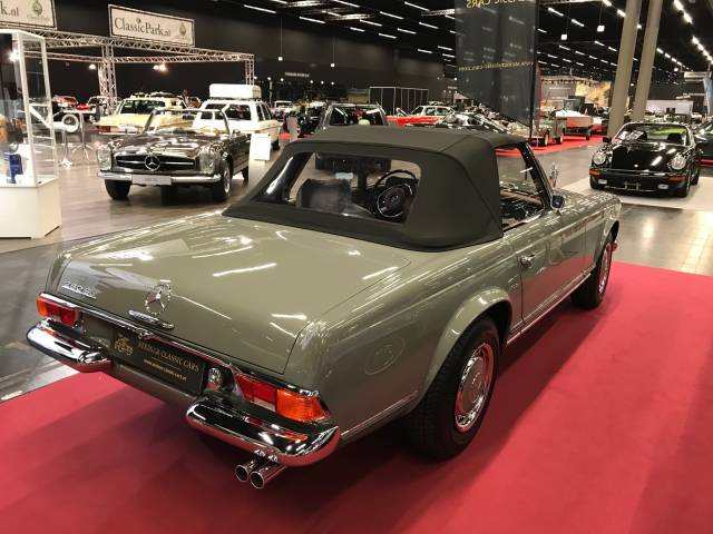 Mercedes-Benz 280 SL
