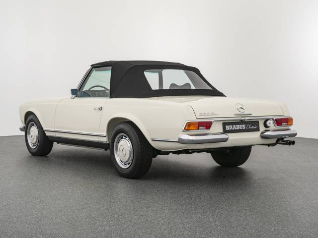 Mercedes-Benz 280 SL