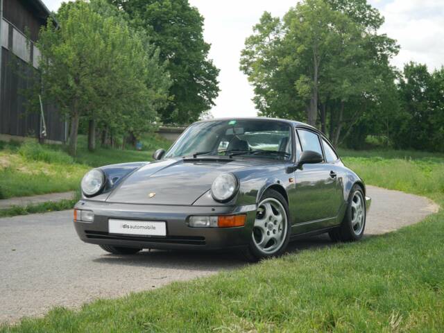 Image 1/35 de Porsche 911 Carrera 2 (1993)