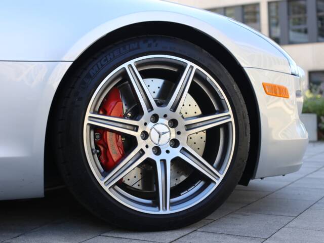 Mercedes-Benz SLS AMG Roadster