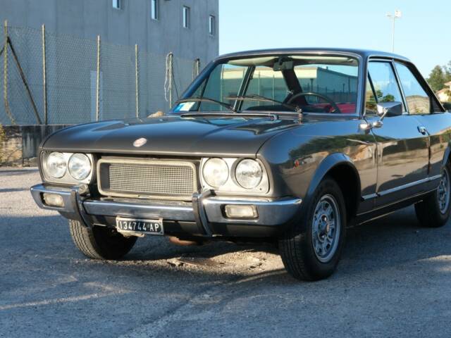 FIAT 124 Sport Coupe