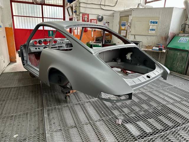 Porsche 911 2.2 E