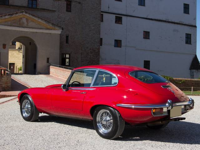 Jaguar E-Type V12 (2+2)