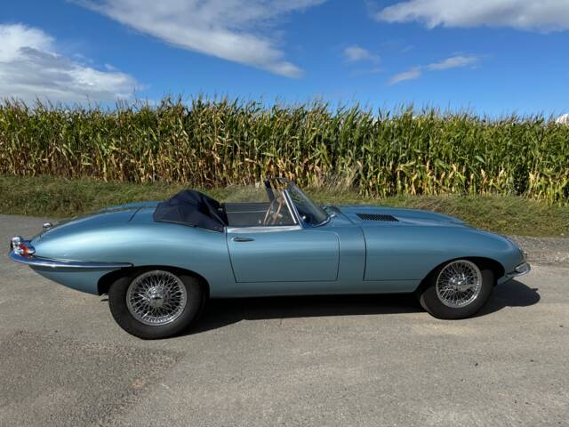 Jaguar E-Type 3.8 Flat Floor