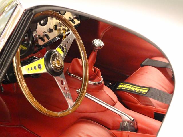 Jaguar E-Type 3.8