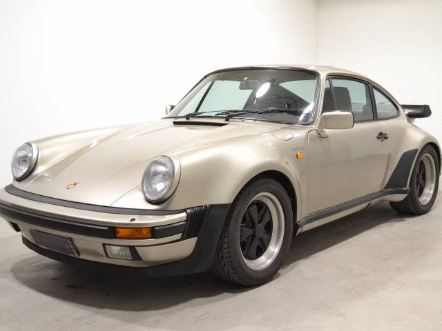 Porsche 911 Turbo 3.3